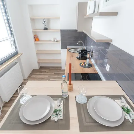 아파트 Colakation *